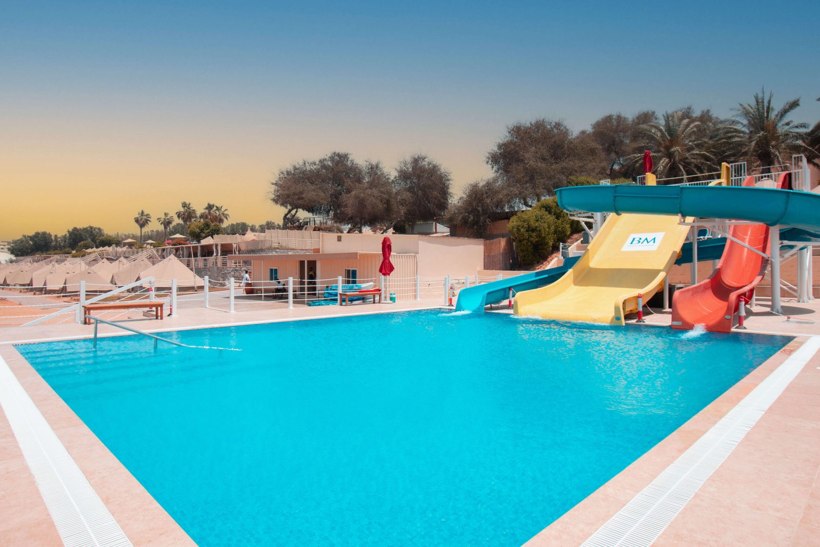Longbeach Campground outdoor pool and coastal setting